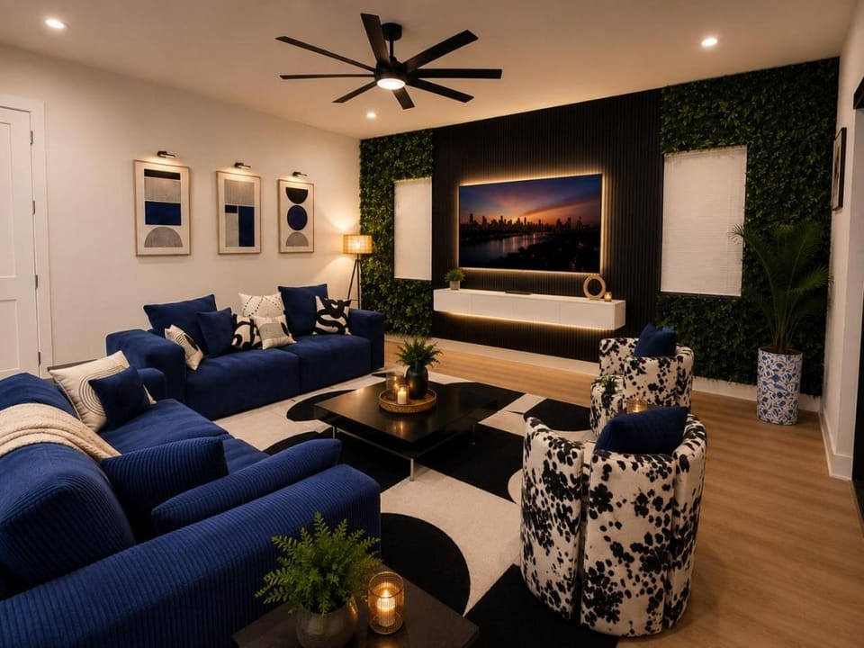 Luxury Tampa Retreat Pool Spa Sauna and More. Sleeps 20 Plus House in Tampa