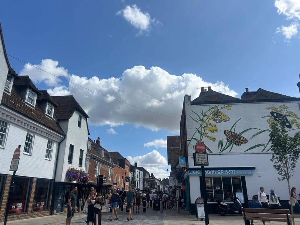 ST1 - En-suite Room Canterbury Parking, Contractor Apartment in Canterbury