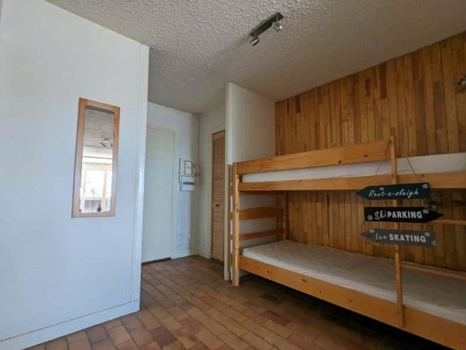 Appartement lumineux avec balcon - 8 pers. - FR-1-549-167 Apartment in Provence