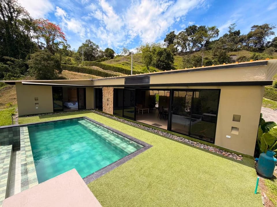 Property building, Garden view, Pool view, Swimming pool