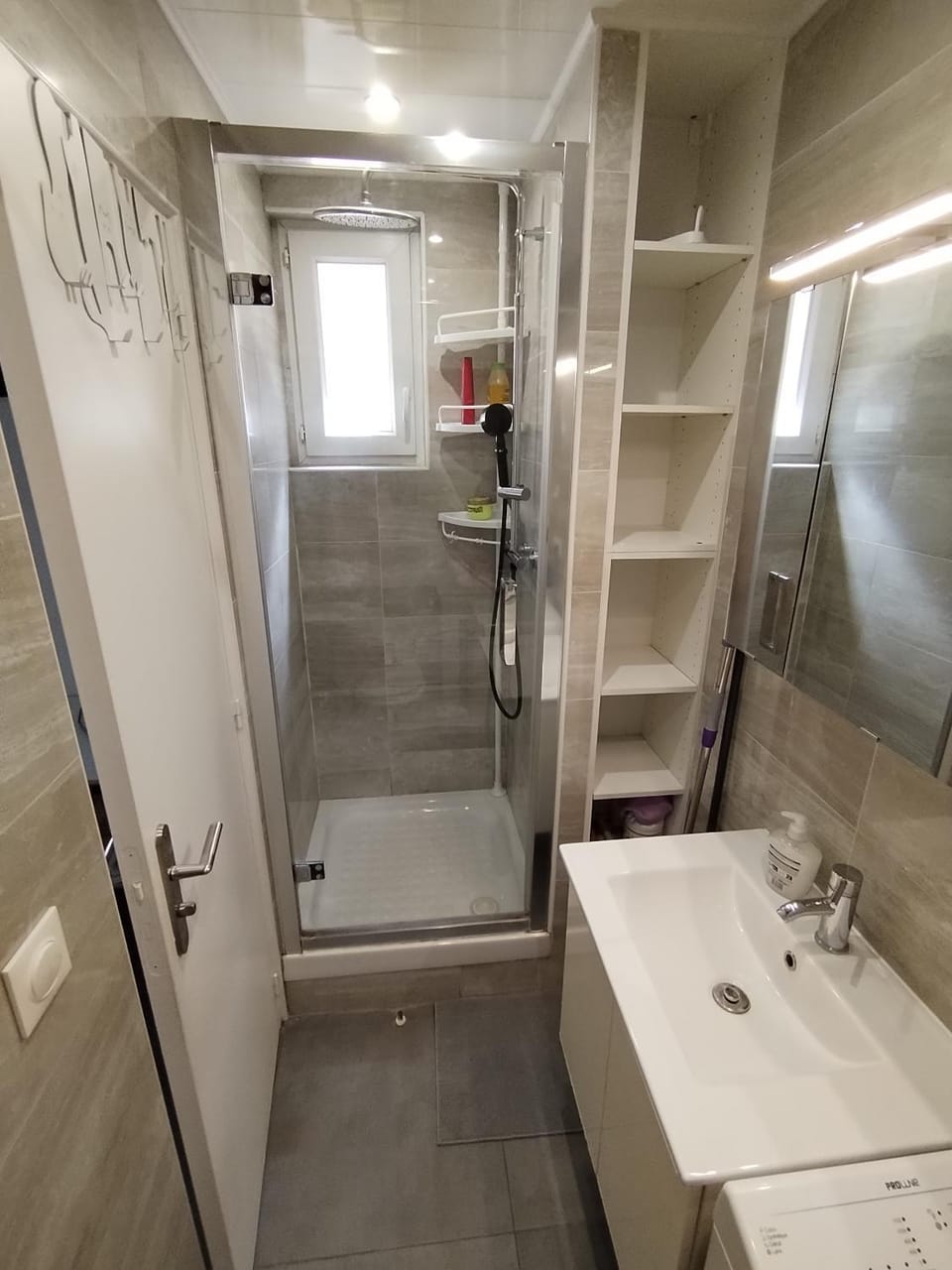 Shower, Bathroom