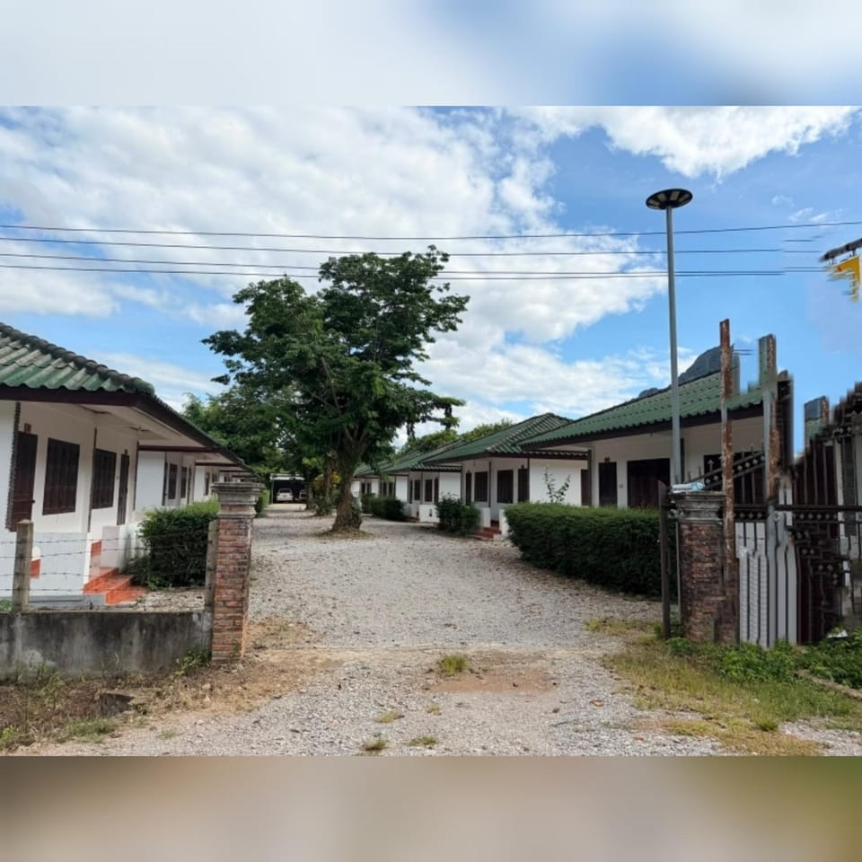 Property building, Street view