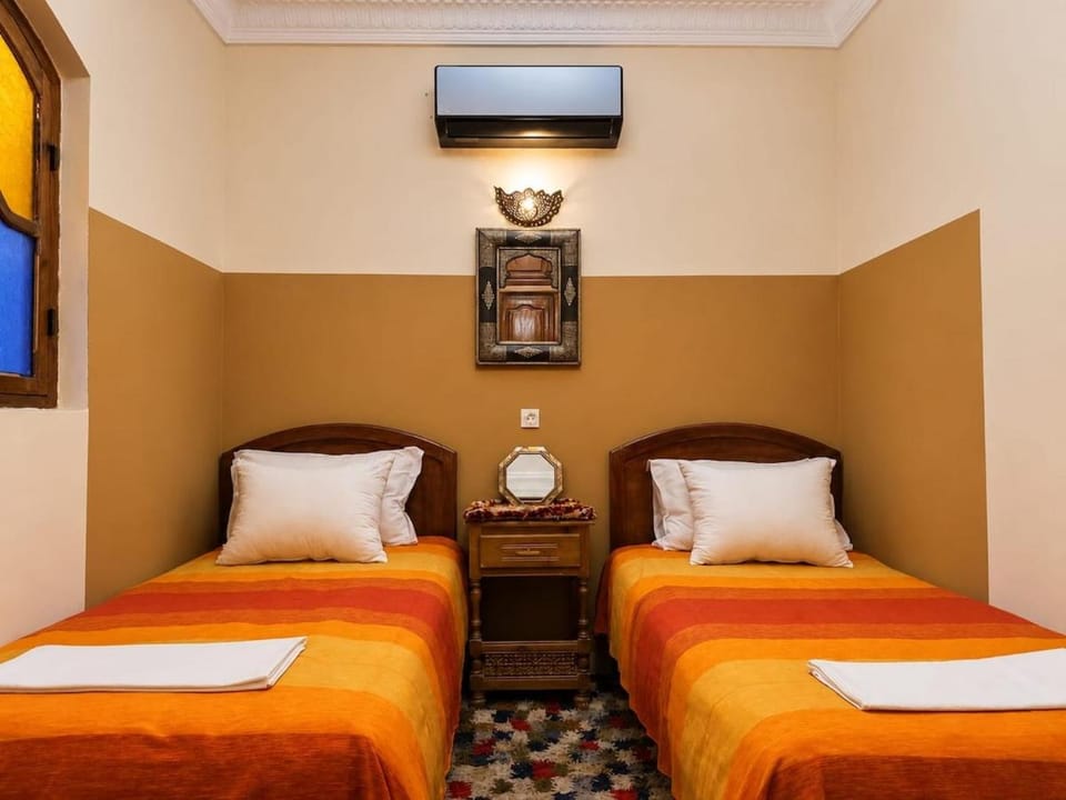 Bed, Bedroom, air conditioner