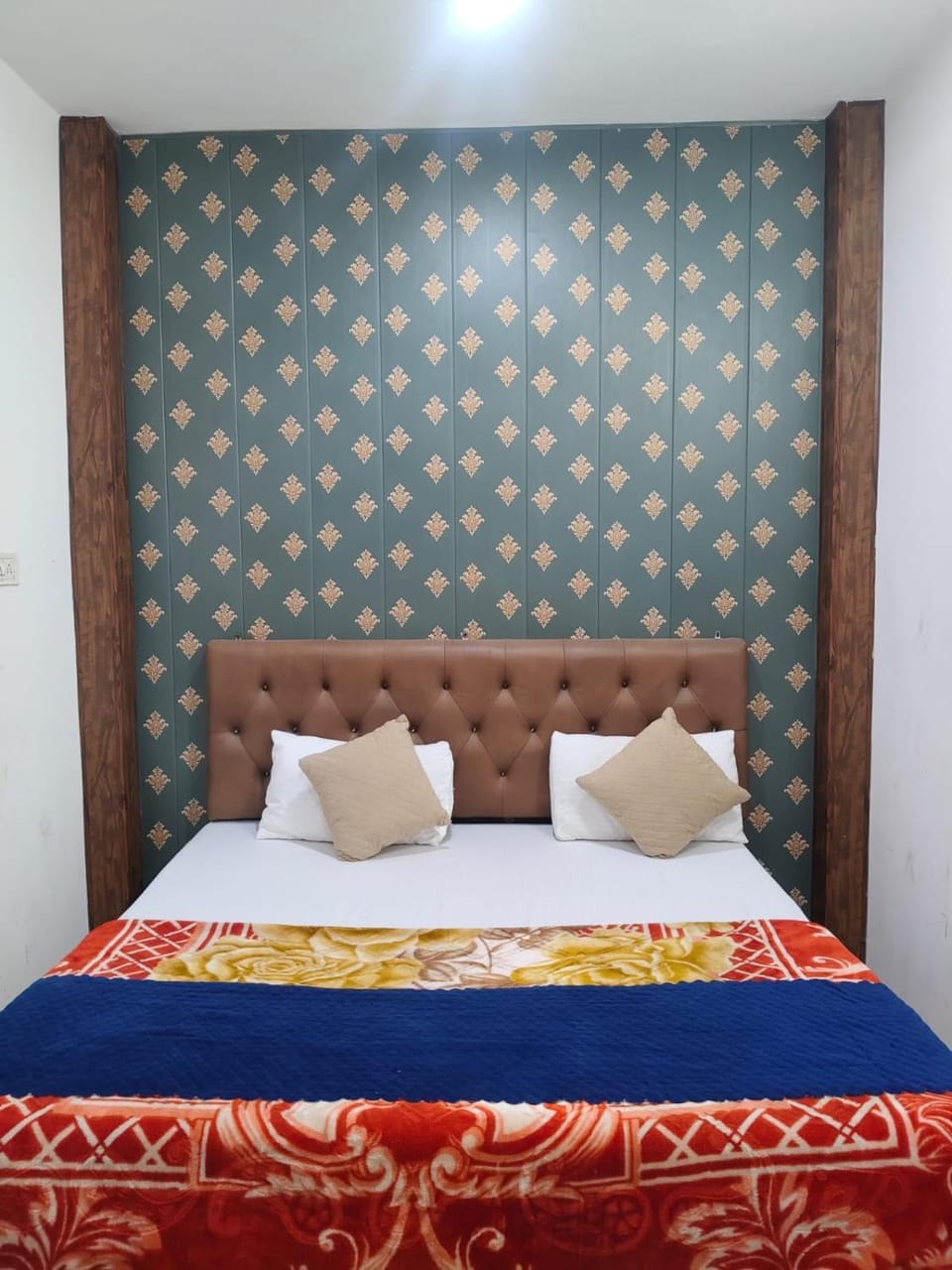 Bed, Photo of the whole room