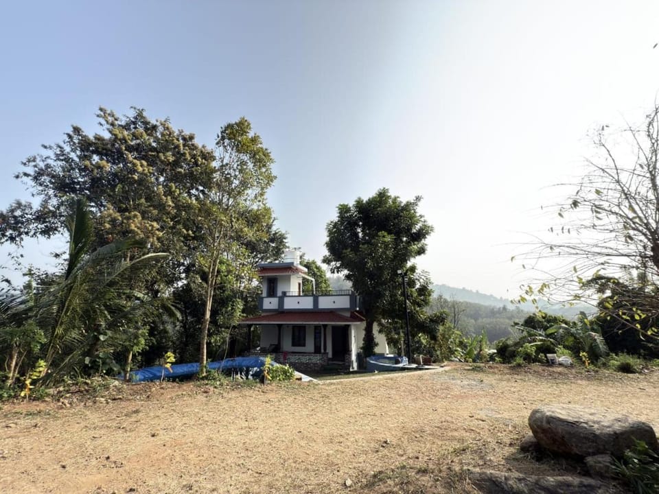Parudeesa home stay peechi Vacation rental in Kerala