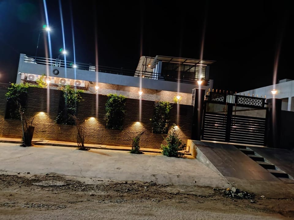 Property building, Night