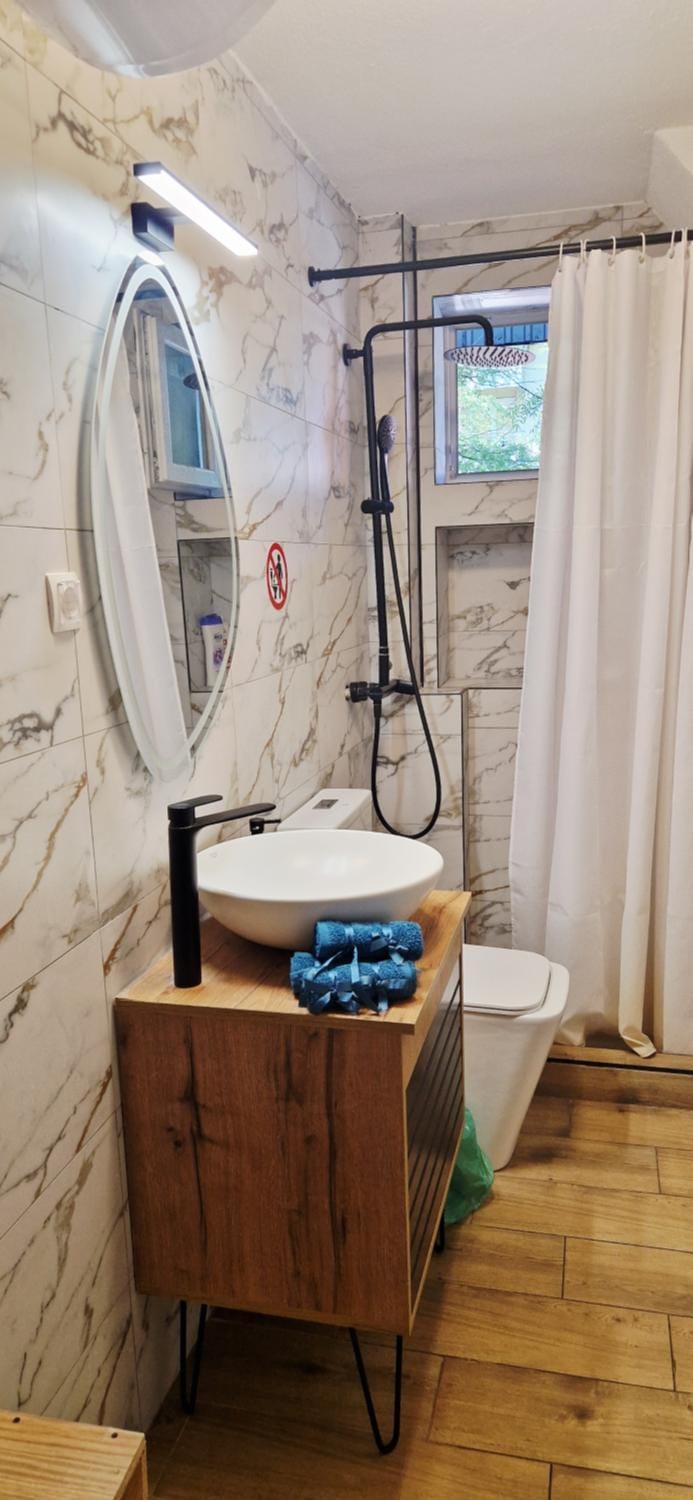 3-Bedroom apartment near center area Apartment in Skopje