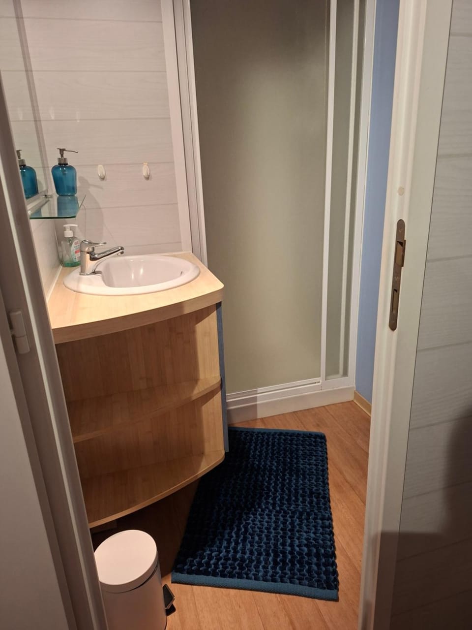 Caravan camping Kerlinga House in Bredene