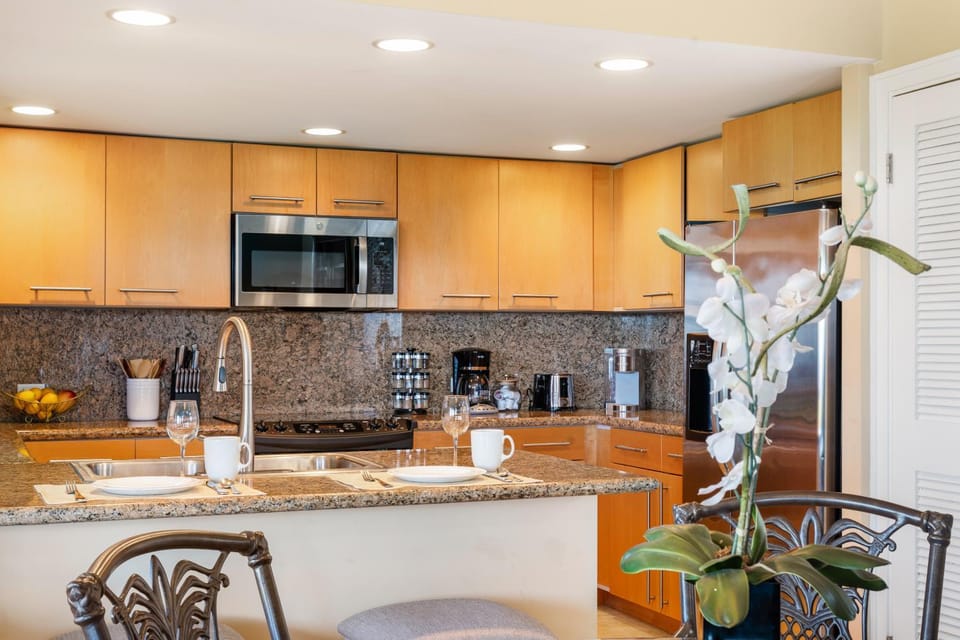 Spacious West Maui 1BD Luxury with Ocean Views Lanai - Kapalua Ridge Villa 2721 House in Kapalua
