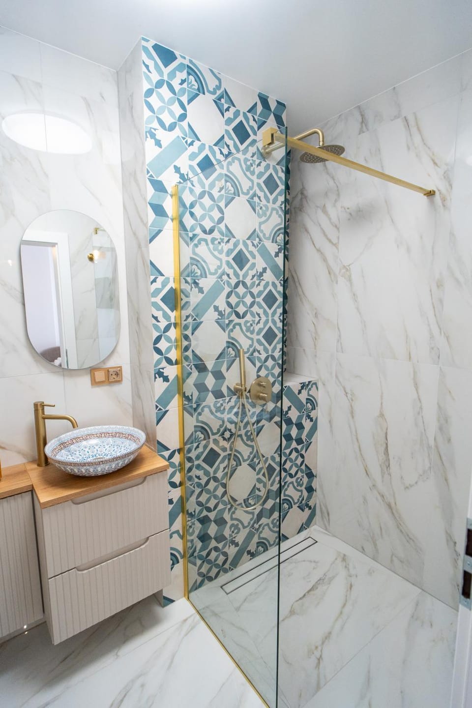 Shower, Bathroom