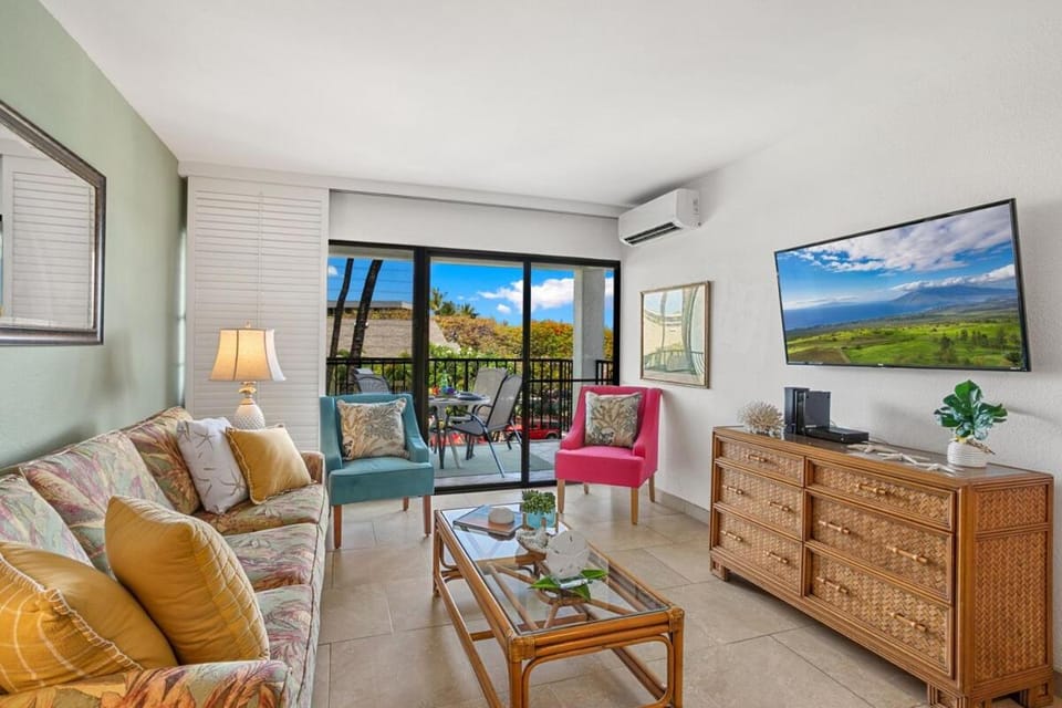 SUMMER SALE! Spacious 2BD Condo w Ocean Breeze AC Pool - Kihei Akahi C302 House in Wailea