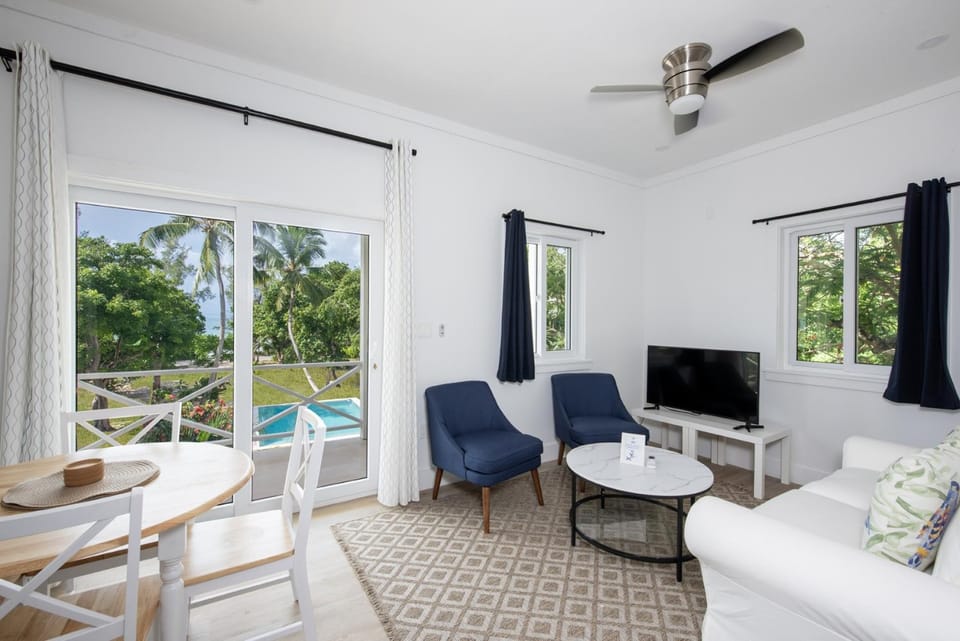 Laughing Bird Resort for Private Rental - Pool, Beach Access resort Resort in Governors Harbour