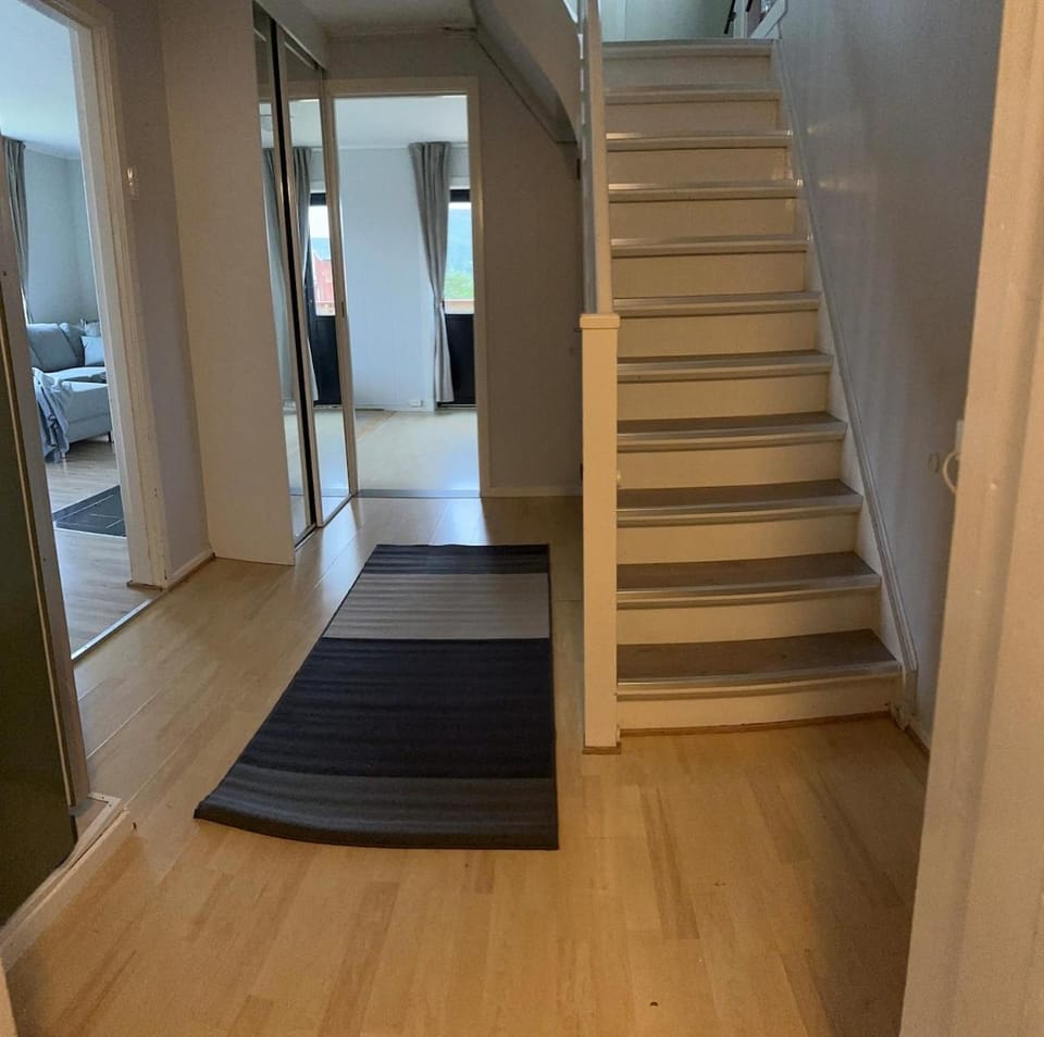Stay in the middle of Botnhamn, 4 bedrooms, 8 guests House in Nordland, Norway
