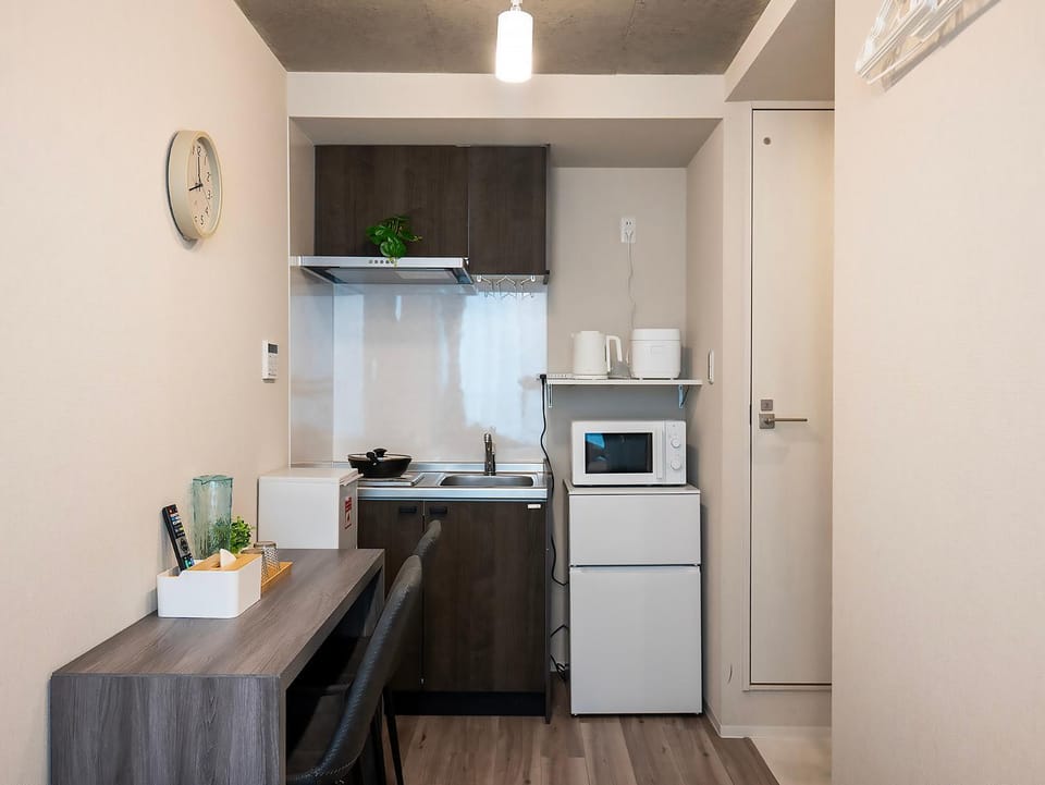 Kitchen or kitchenette, Living room