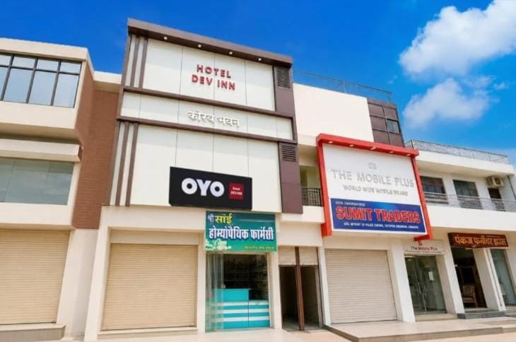 Hotel Dev Inn Apartment in India
