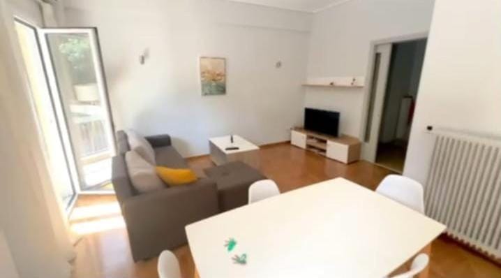 High Class Kifisia Neighborhood Apartment in Decentralized Administration of Attica