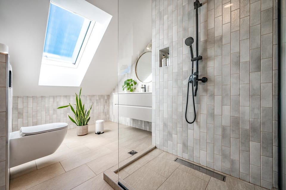 Shower, Toilet, Bathroom