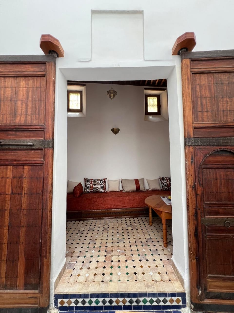 Living room, Photo of the whole room