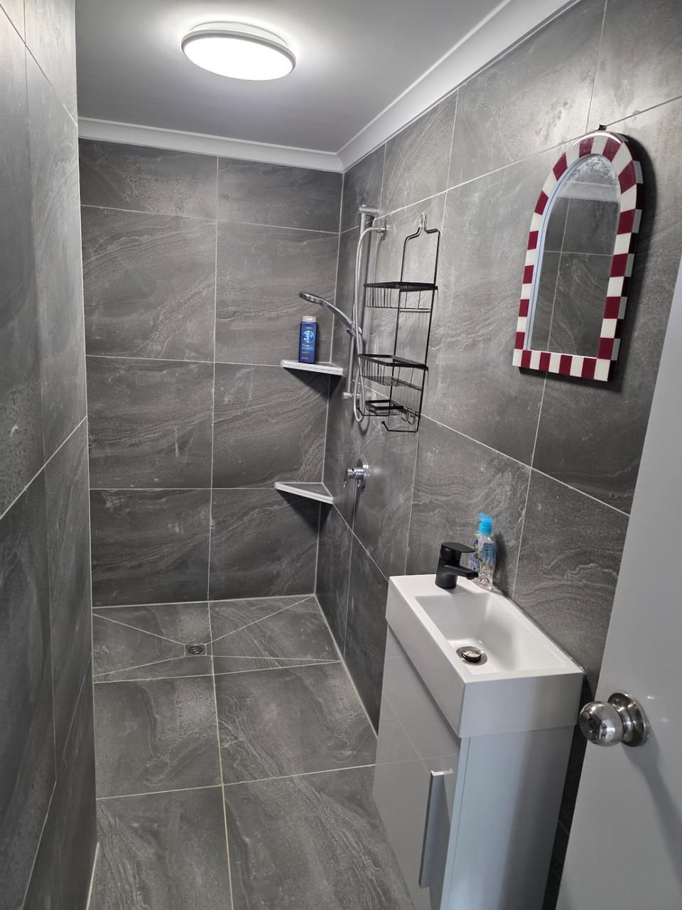 Room5 - Shared house in a farm Farm Stay in Kelmscott