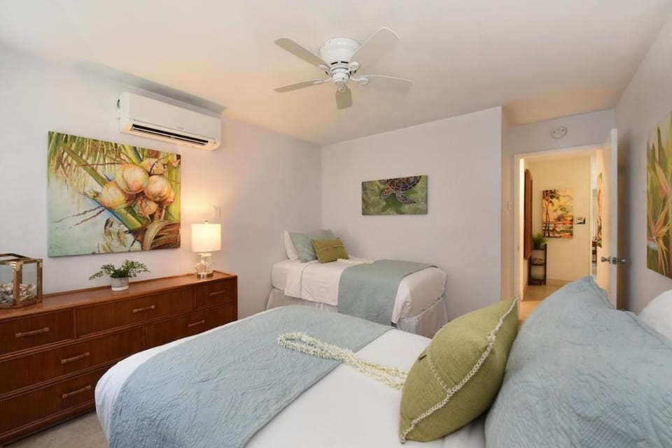 Remodeled 2BR OceanFront Island Getaway - Napili Point B44 House in Kapalua
