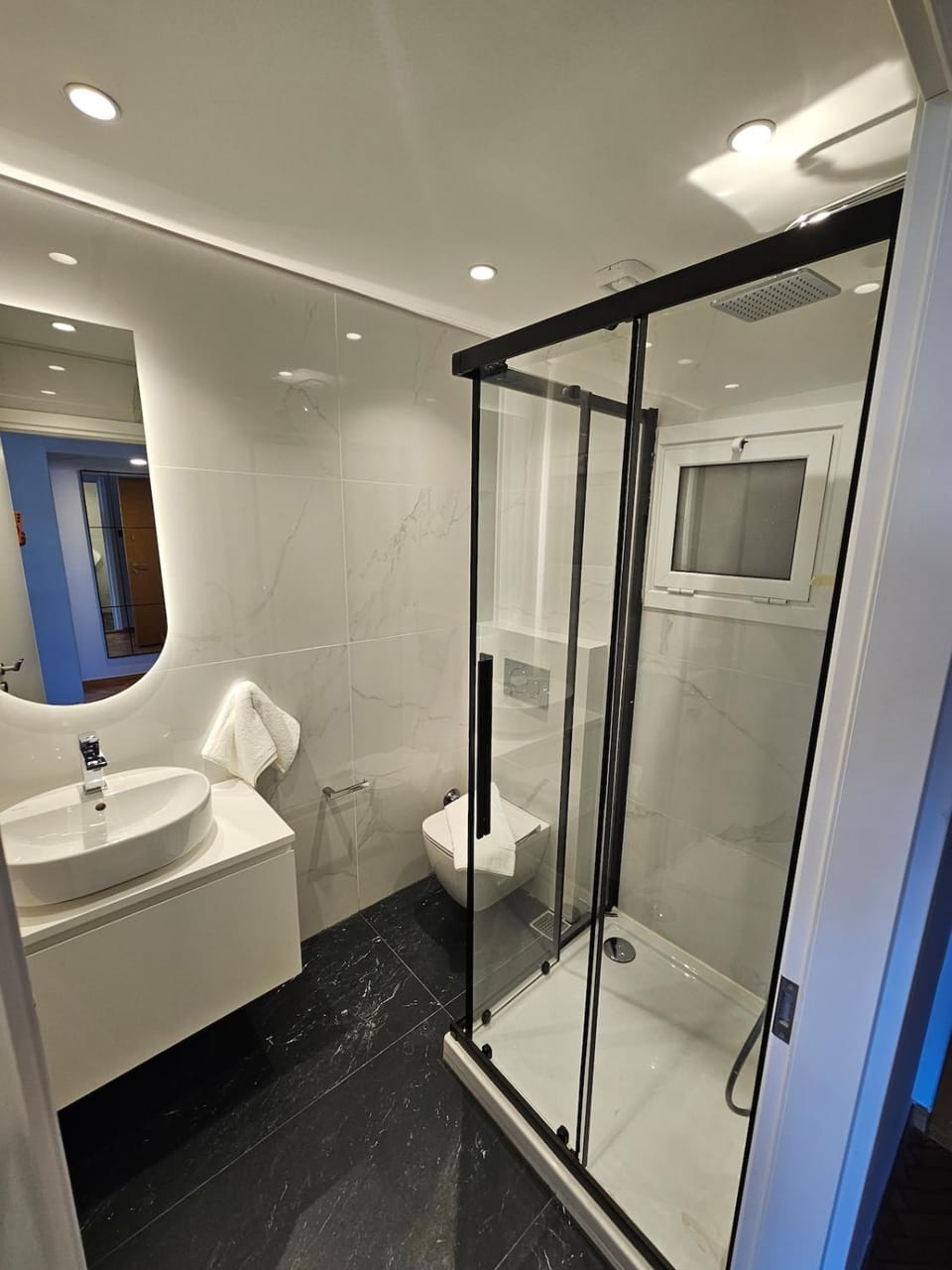 Shower, Bathroom, Bath, towels