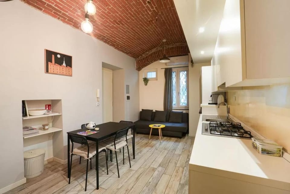 Kitchen or kitchenette, Living room, Seating area, Dining area, stove