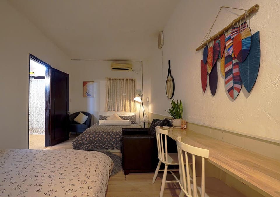 Bed, Bedroom, air conditioner