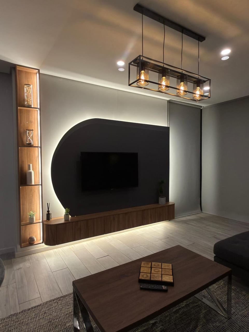 Communal lounge/ TV room, TV and multimedia, Living room, Seating area, Evening entertainment