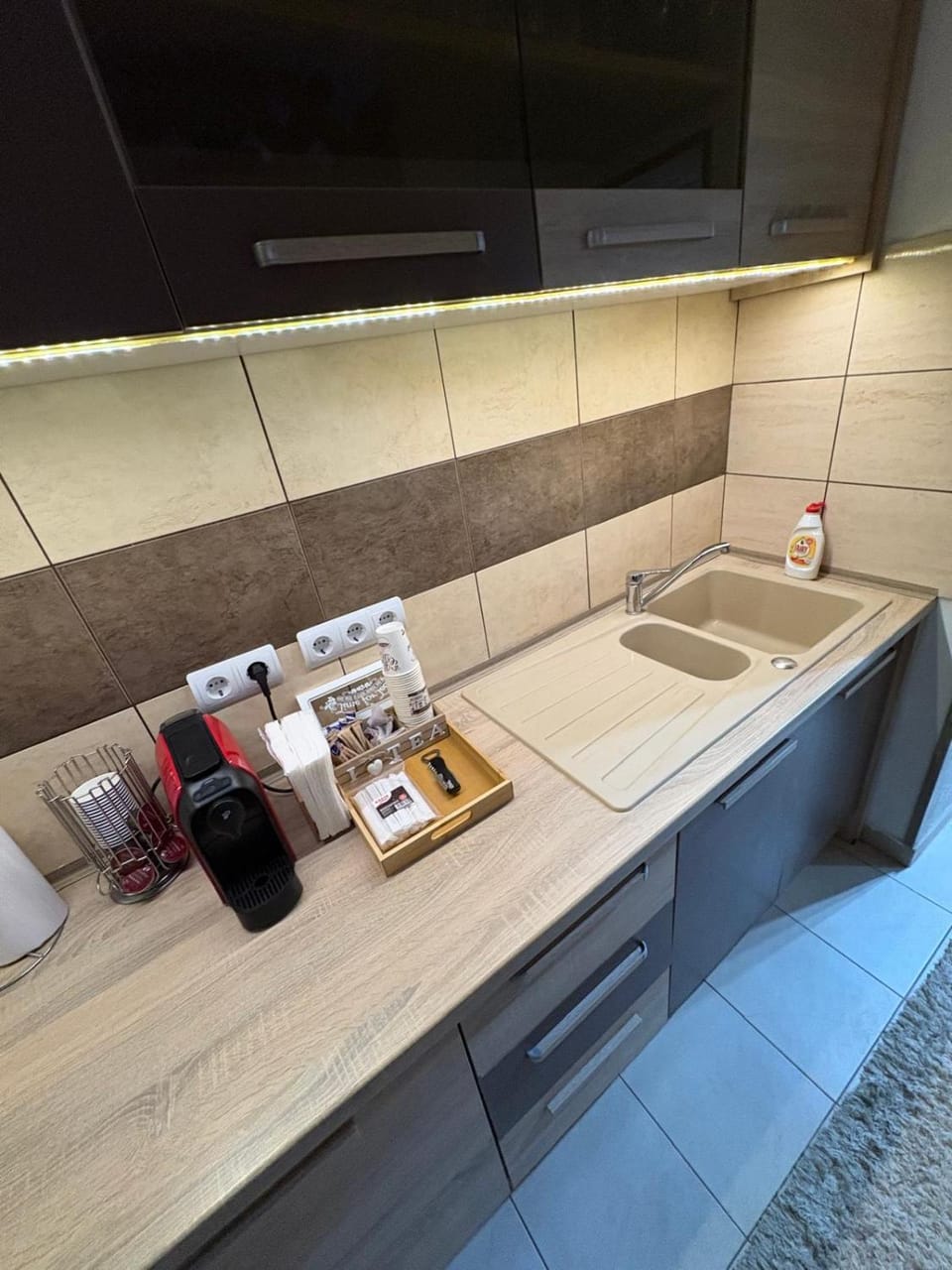 Kitchen or kitchenette