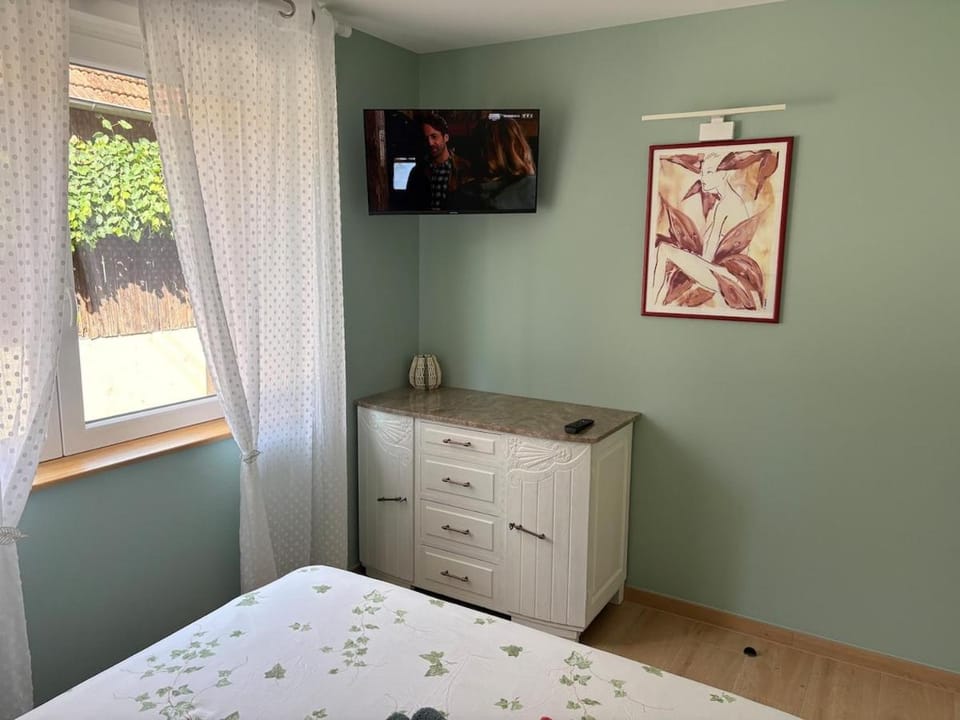Gîte Forêt 2-4 personnes avec jardin proche Europa-Park, mi-distance entre Strasbourg et Colmar Apartment in Grand Est
