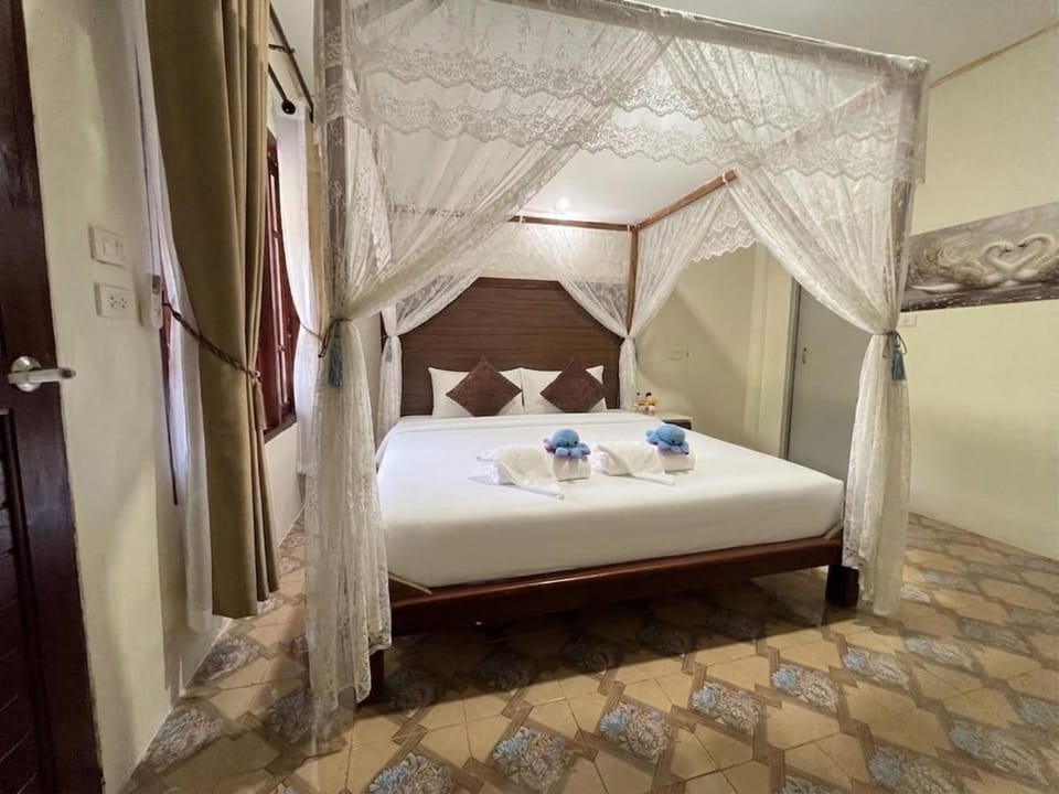 Dena house Hotel in Phang-nga Changwat