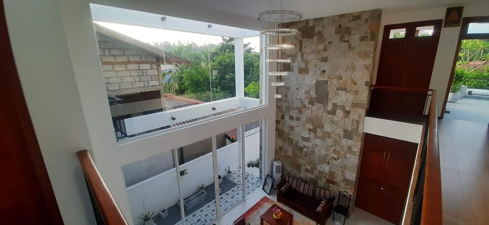 Villa Plumeria by Tharu Properties Villa in Galle