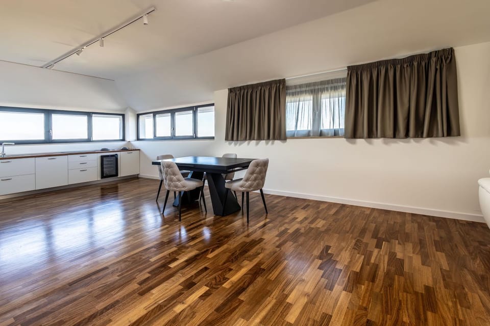 Kitchen or kitchenette, Living room, Dining area