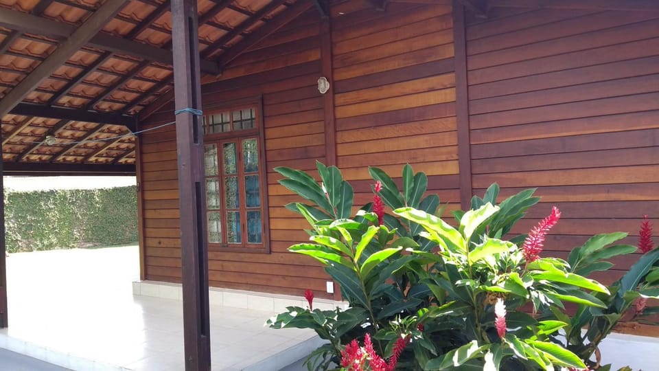 Maresias charme e conforto a meia quadra da Praia House in São Sebastião