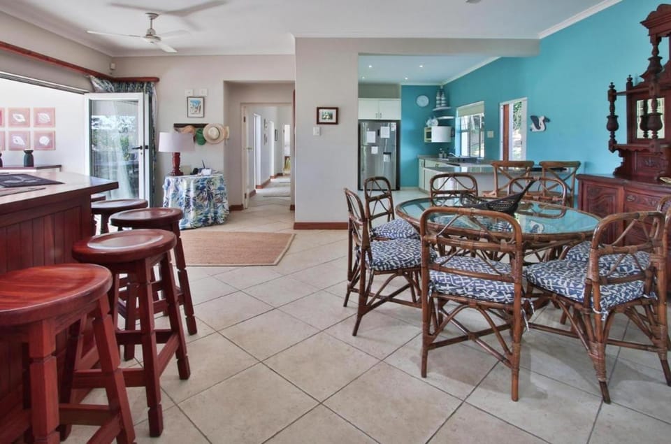 Dolphin Cottage House in KwaZulu-Natal