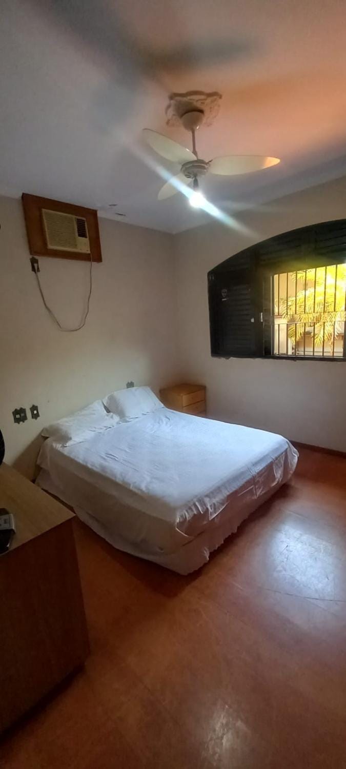 Quarto duplo com banheiro compartilhado para Festa do Peão Vacation rental in Barretos