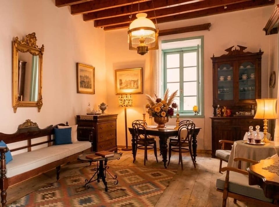 Smaragdi Traditional Mansion in Chora House in Decentralized Administration of the Aegean