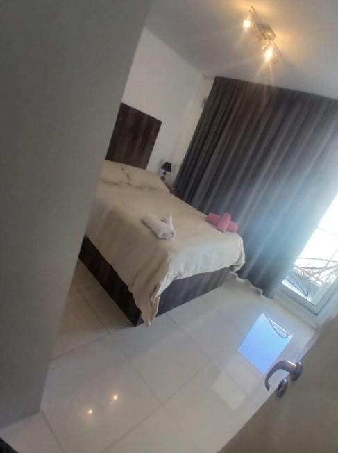 ideal para tramites y ejecutivos cerca de fleni y river Apartment in Buenos Aires