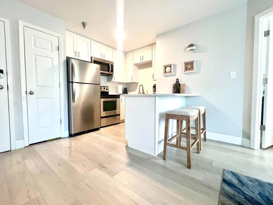 Charming 1BR Beach Getaway Walk to Pool & Shops! Apartment in Sandestin