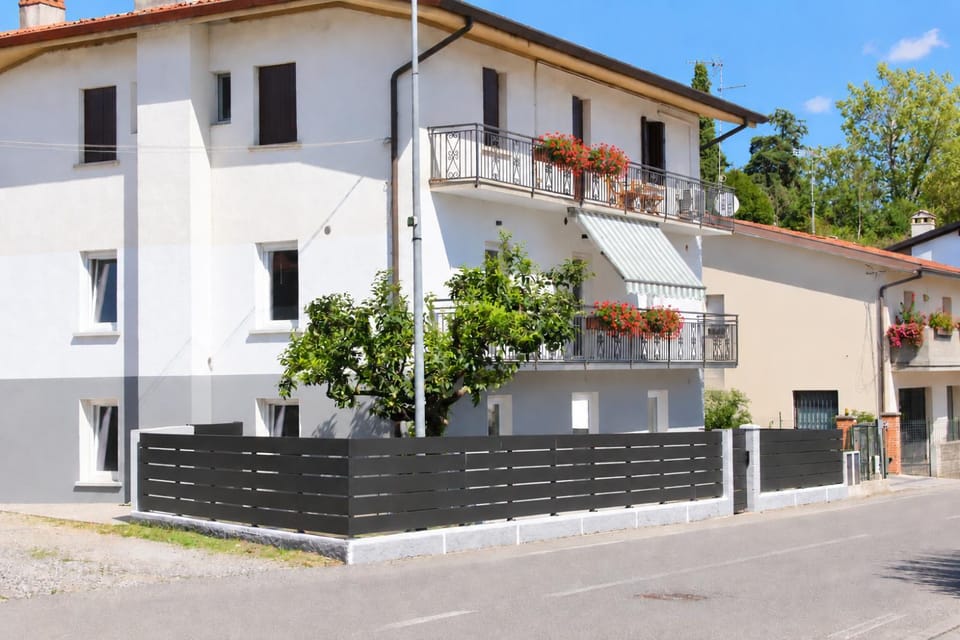 Property building, Day, Street view