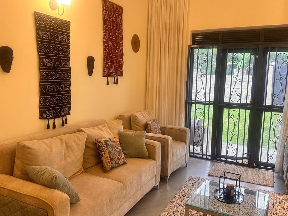 Lanyati House Villa in Uganda