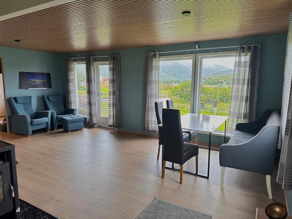 Cozy house by the sea House in Troms Og Finnmark