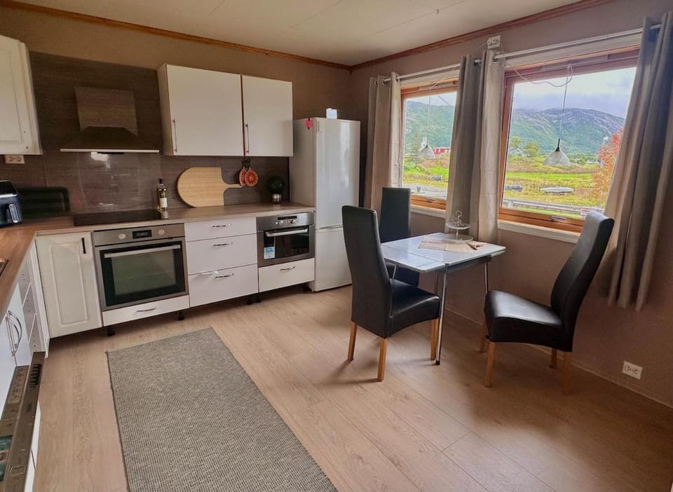 Cozy house by the sea House in Troms Og Finnmark