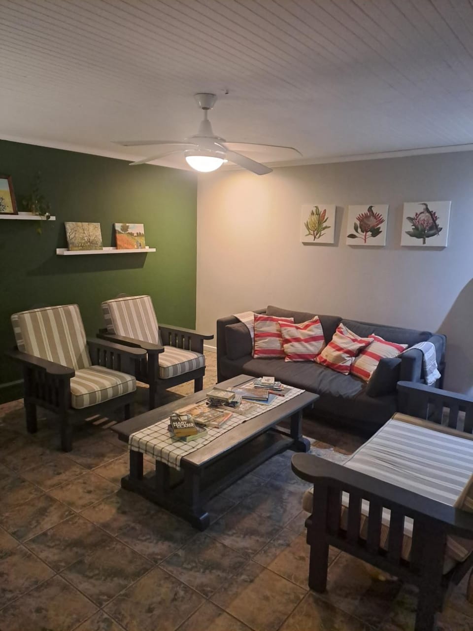 Coramdeo Self Catering Apartment in Cape Town