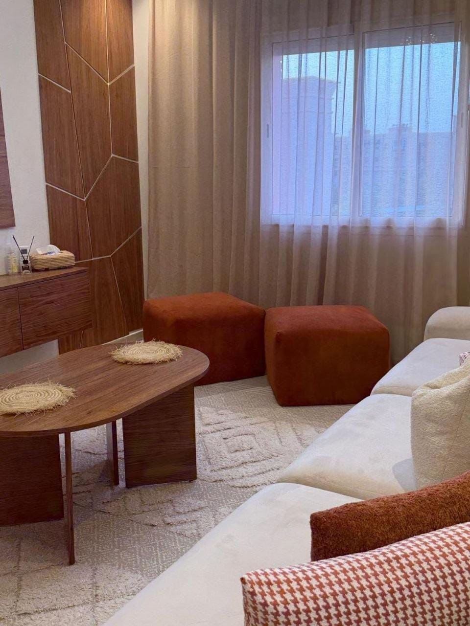 Living room, Photo of the whole room, Seating area