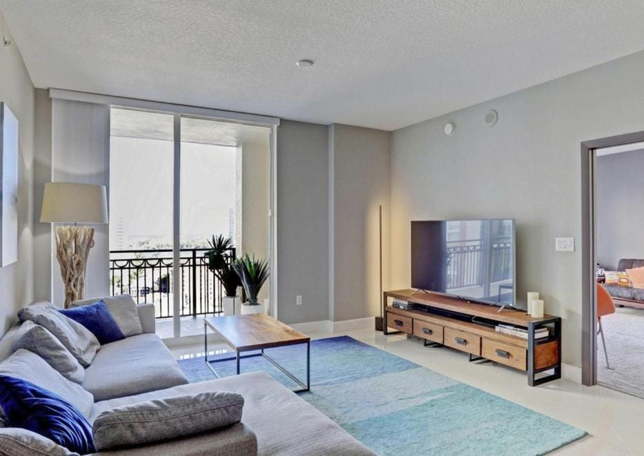 Elegant Two Bedroom Condo with Ocean and Intracoastal Views Apartment in West Palm Beach