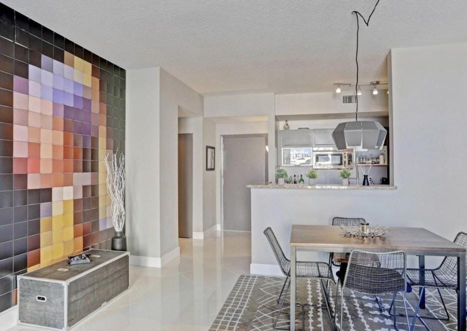 Elegant Two Bedroom Condo with Ocean and Intracoastal Views Apartment in West Palm Beach