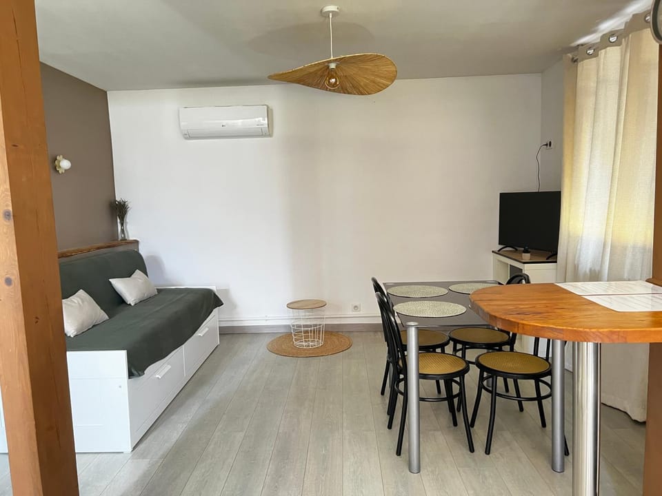 Logement au cœur de la Drôme des collines Apartment in Auvergne-Rhône-Alpes