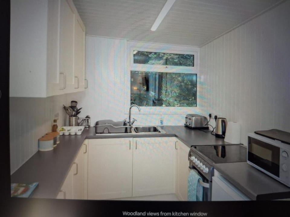 Shearwater Chalet in Nolton and Roch