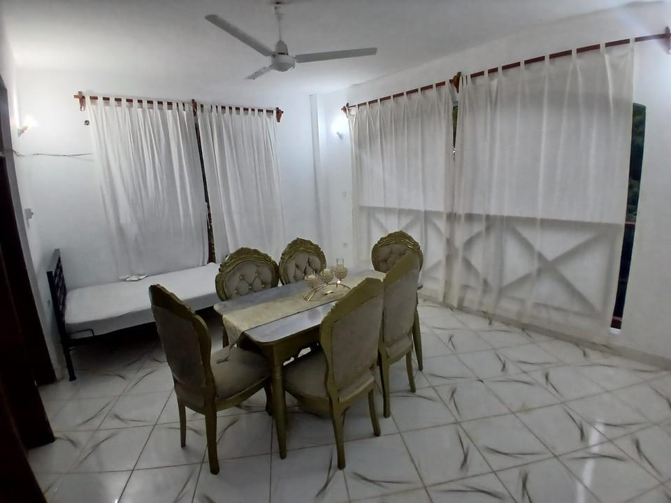 Sabins Royal Cottage Hotel in Malindi